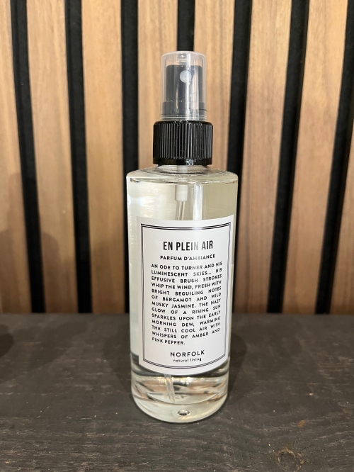 Norfolk living En Plein Room Spray