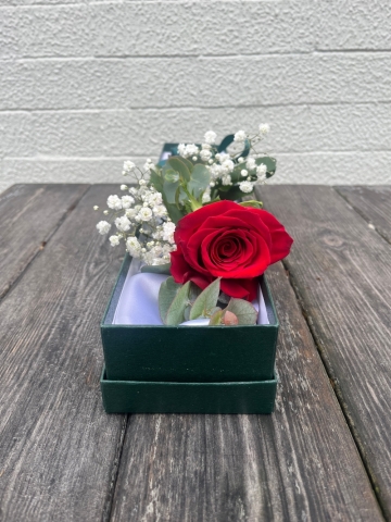 Single Red Rose Box